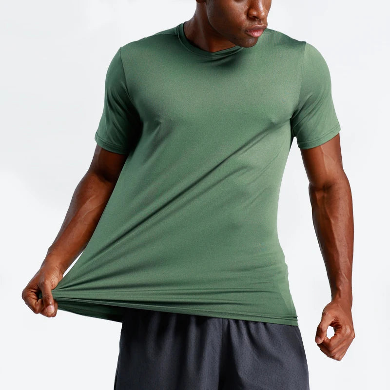 Custom Outdoor Running Training Sportswear Men's T-shirts Wholesale Latest Design Plain Tracksuit Manufacturer